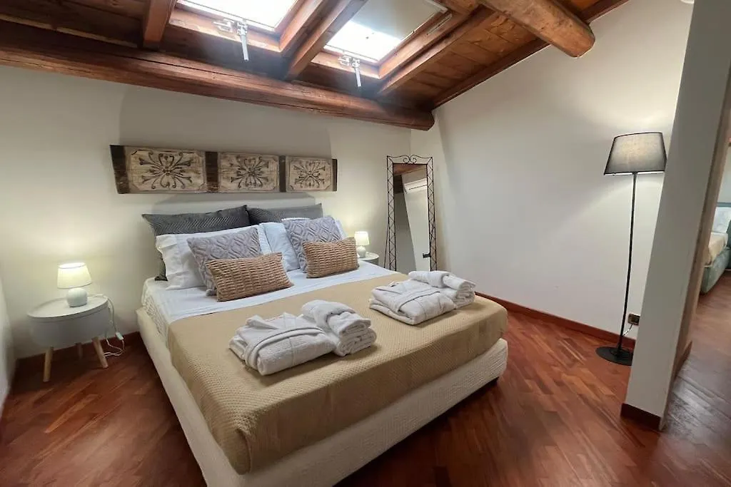 Attico Jacuzzi Politeama Palermo Appartement