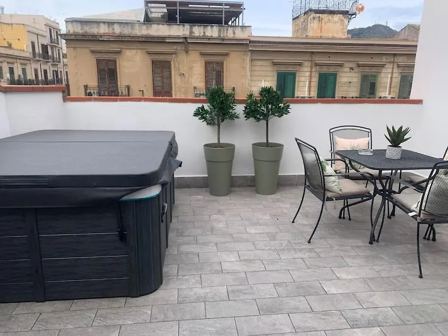 Attico Jacuzzi Politeama Palermo Apartment Italy