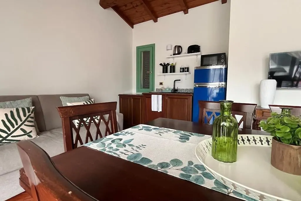 Attico Jacuzzi Politeama Palermo Apartment 0*,
