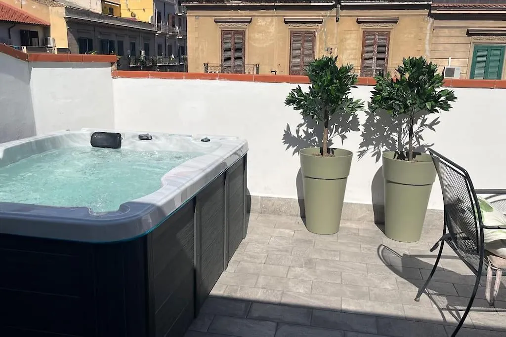 Attico Jacuzzi Politeama Palermo Apartment